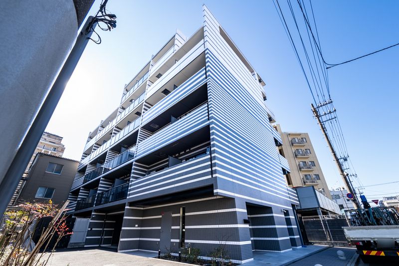アレスグーテ北千住の外観