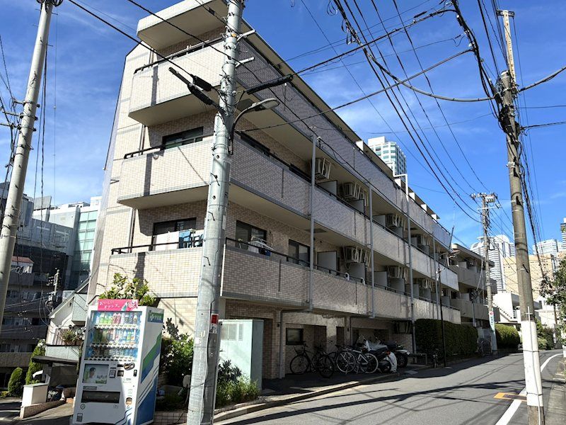 モアエミネンス西新宿 の外観