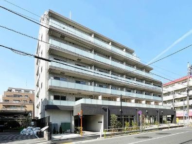 コンフォリア・リヴ志村三丁目の外観