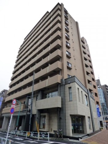渋谷区本町３丁目の賃貸マンションの外観