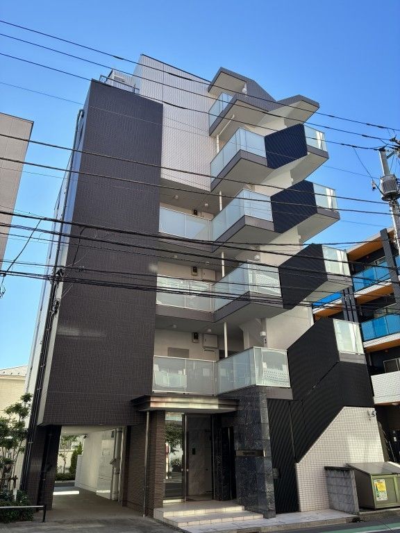 Cleyera　ROKAの外観