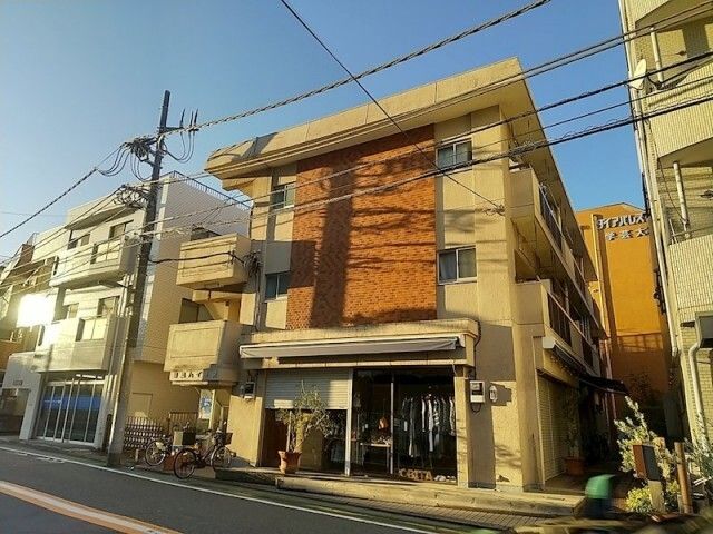 目黒区上目黒２丁目の賃貸アパートの外観
