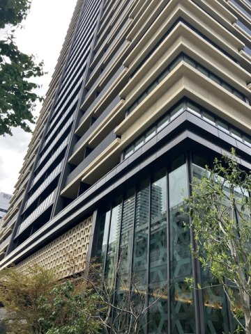 ＲＪＲ堺筋本町タワーの外観