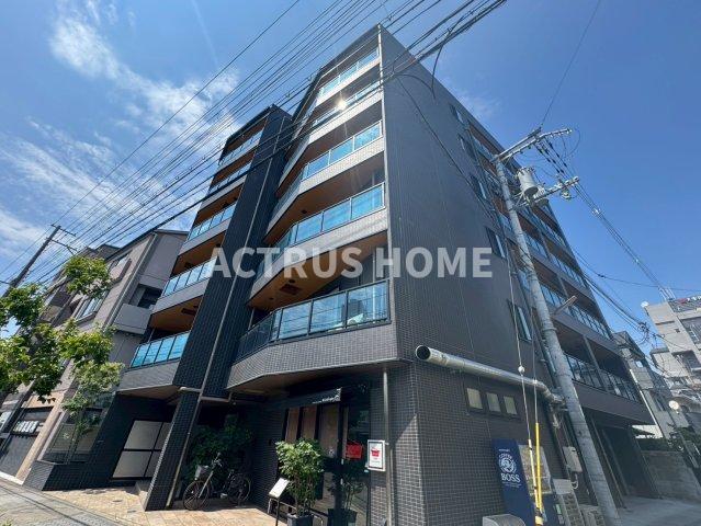 ヴェヌスタ西田辺の外観