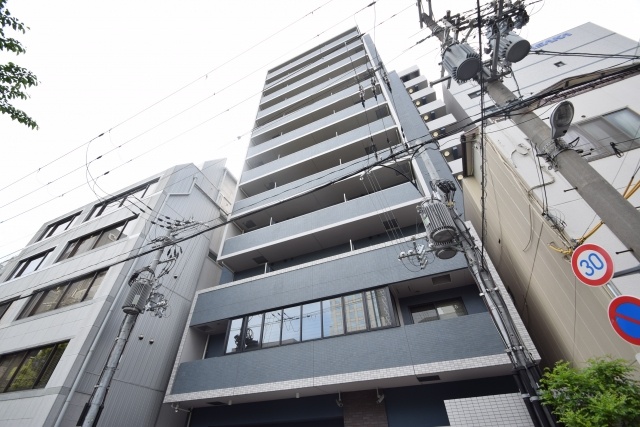 インテリジェンス御堂の外観