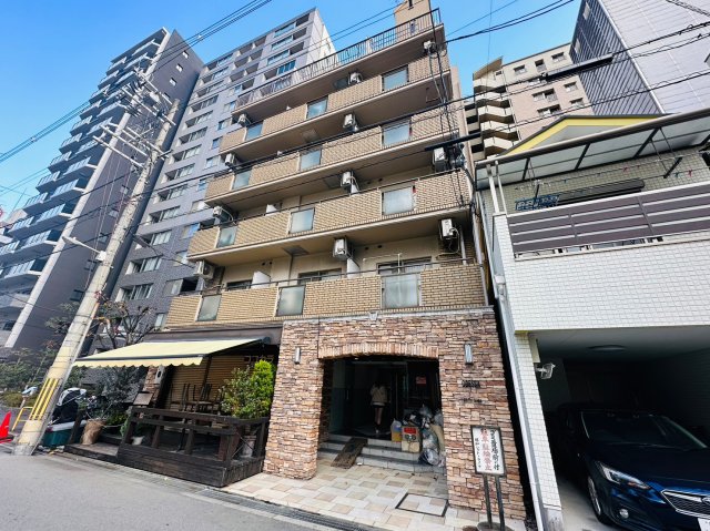 ODESSA南船場の外観
