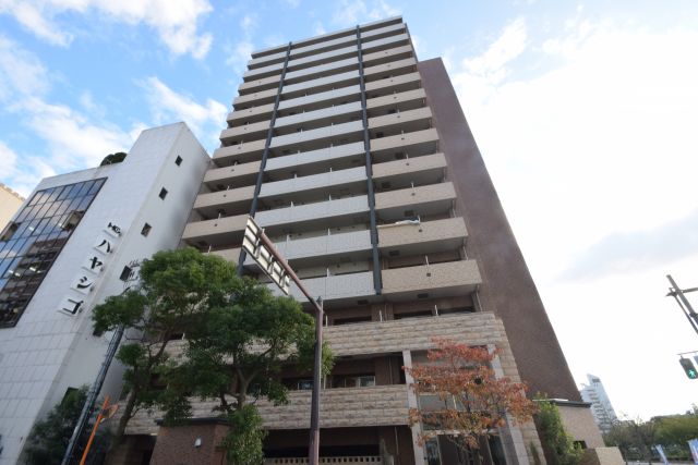 プレサンス難波元町の外観