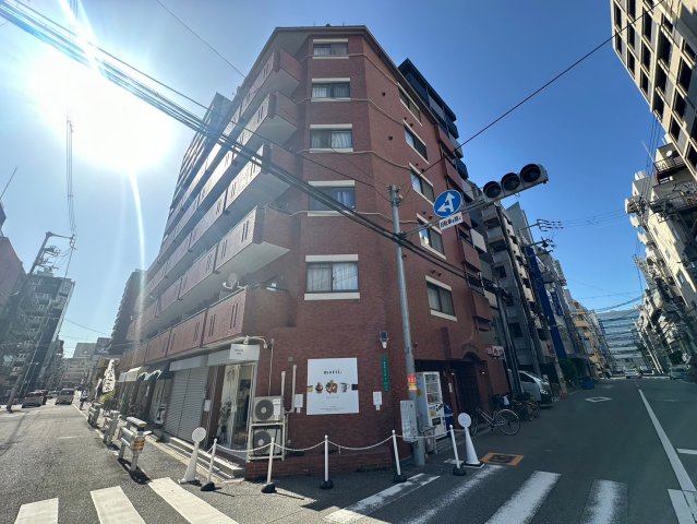 難波リーガルハウスの外観