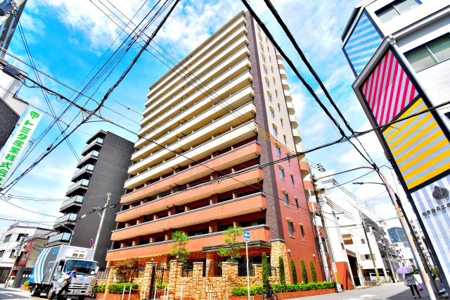 アーバネックス西長堀の外観