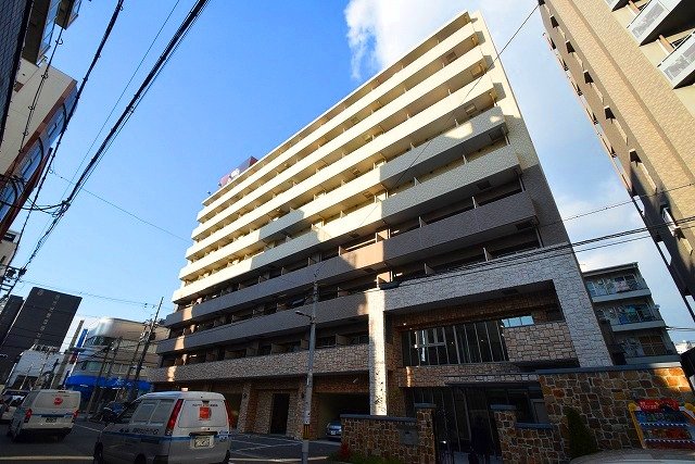 レオンコンフォート難波の外観
