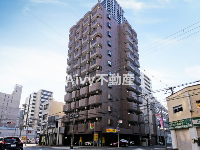 大阪市西区南堀江３丁目の賃貸マンションの外観