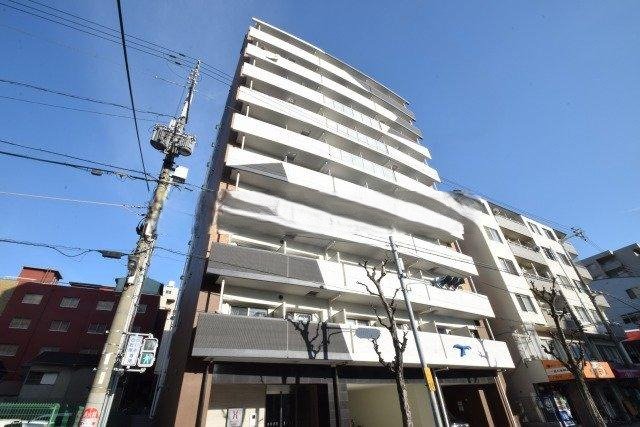 ラシュレエグゼ難波西の外観