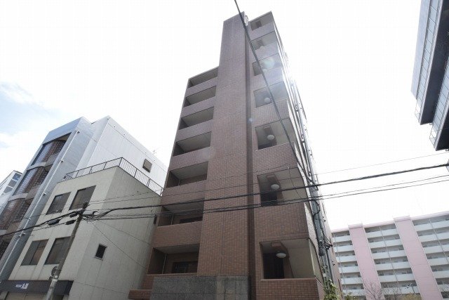 メルクリオール難波の外観