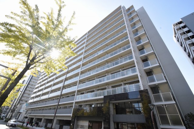エスリード難波ザ・アークの外観
