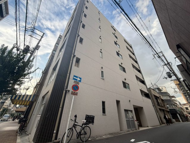 JESUS SQUARE nippombashiの外観