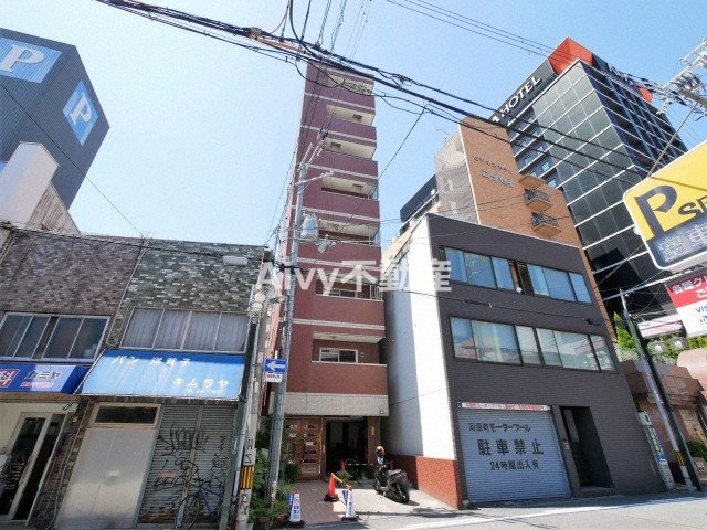 難波千日前OEMマンションの外観