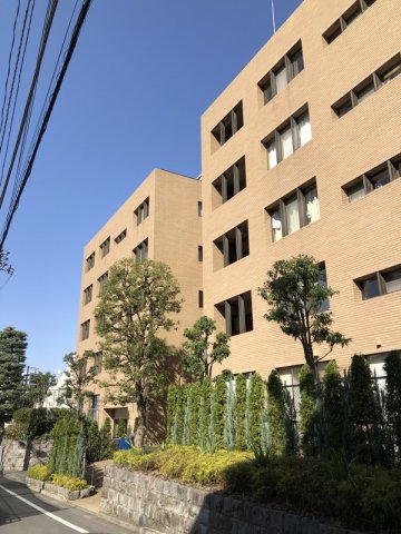 マナハウス四谷の外観