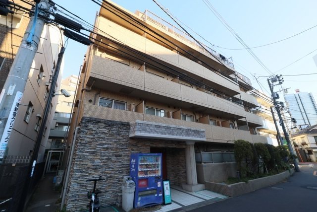 プレール・ドゥーク西新宿の外観