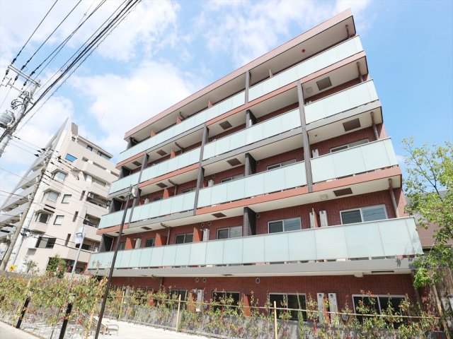 Log池上の外観