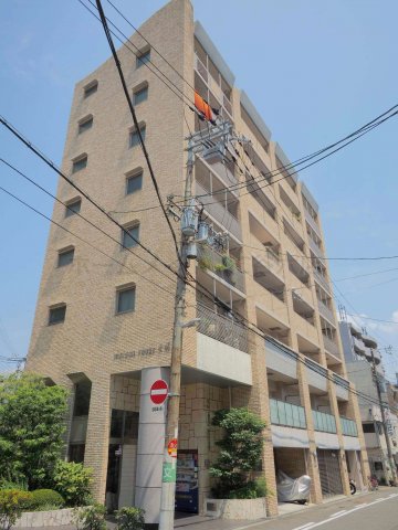 メゾンルージュ空堀の外観