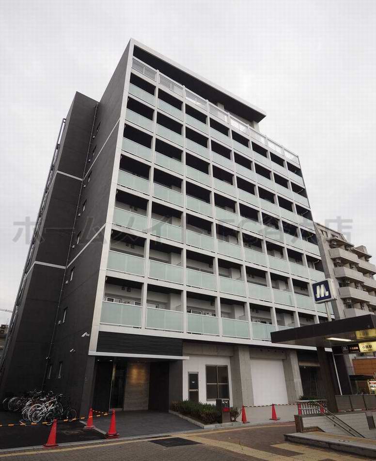 グランマーレ小路駅前