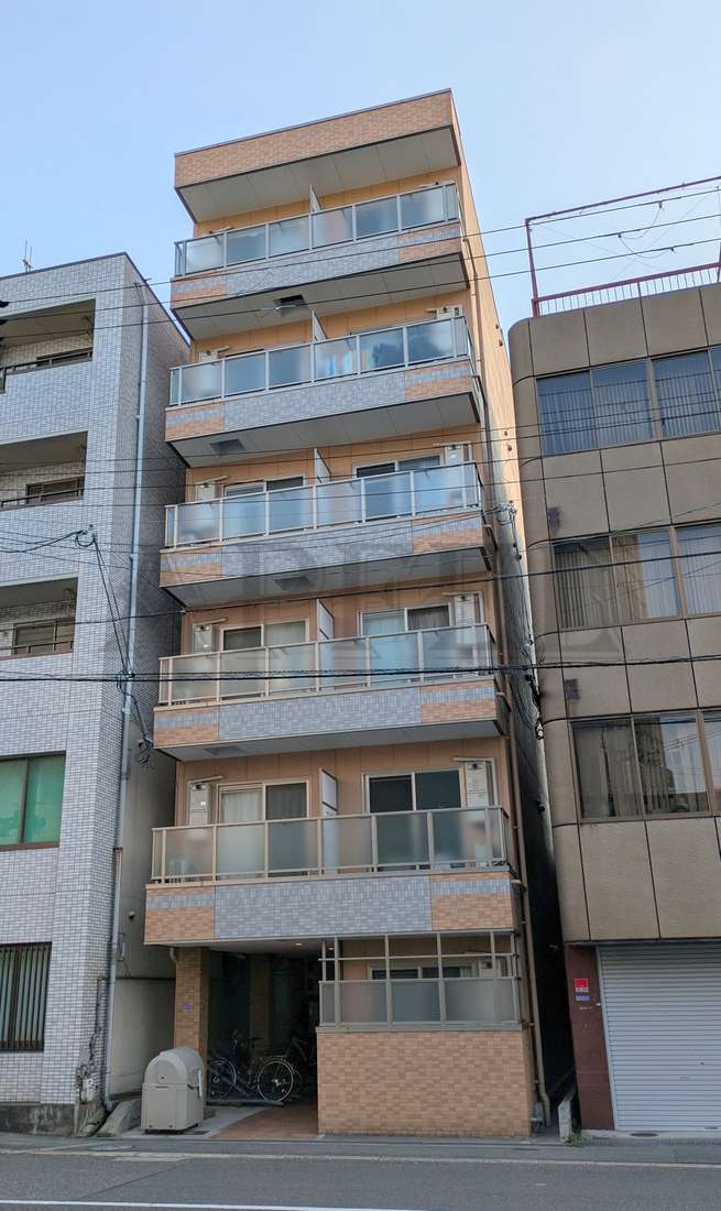 コンフォール中之島の外観