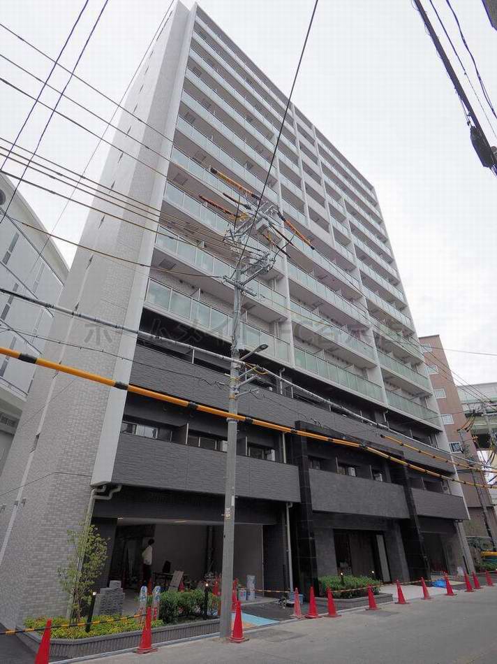エスリード大阪城アクシスの外観