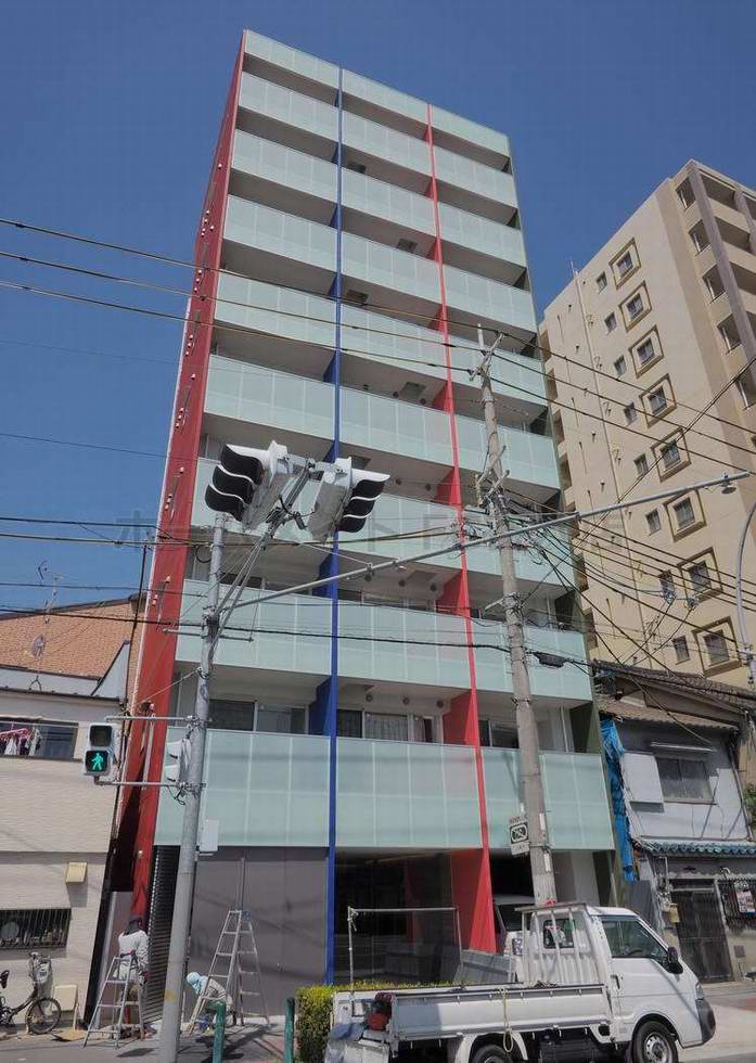 strataの外観