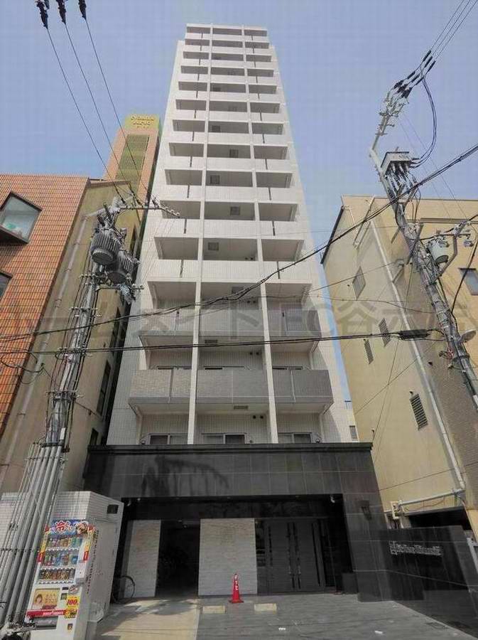 ピアグレース上本町の外観