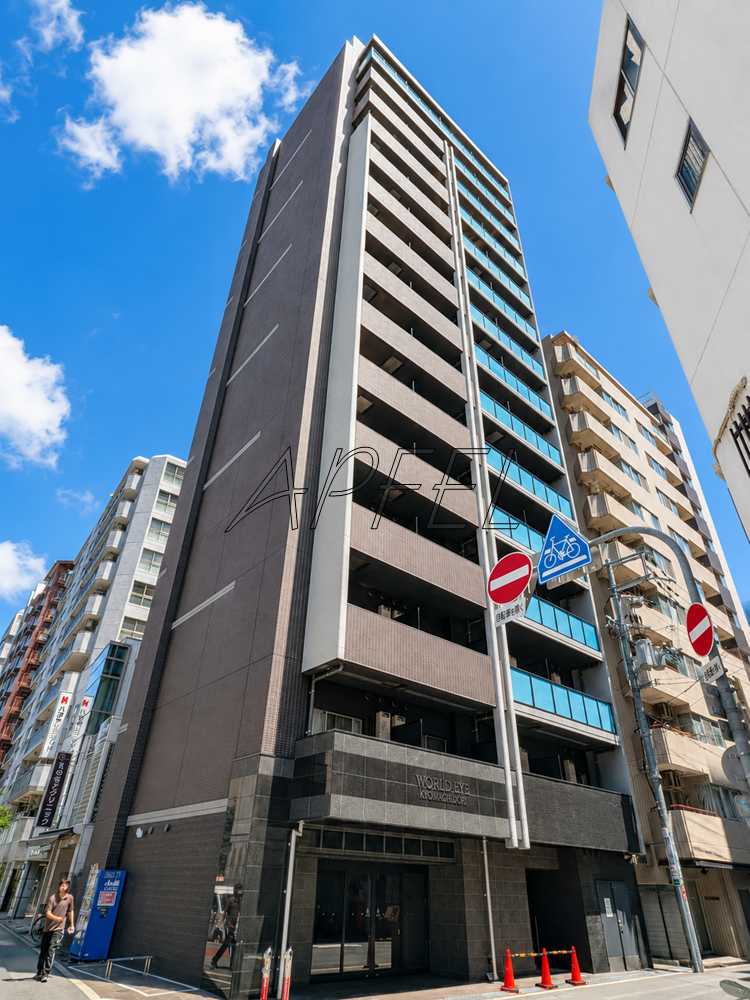 ワールドアイ京町堀の外観