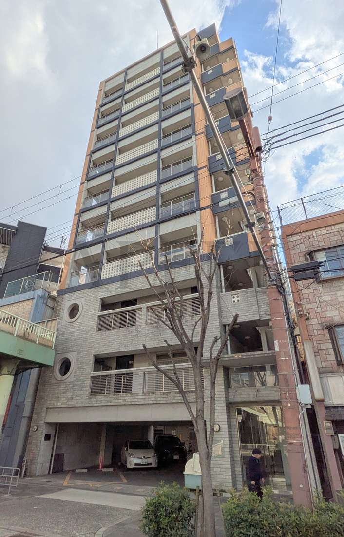 サクセス天神橋フロントの外観