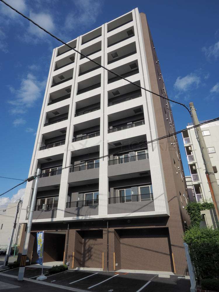 プラシード新町の外観