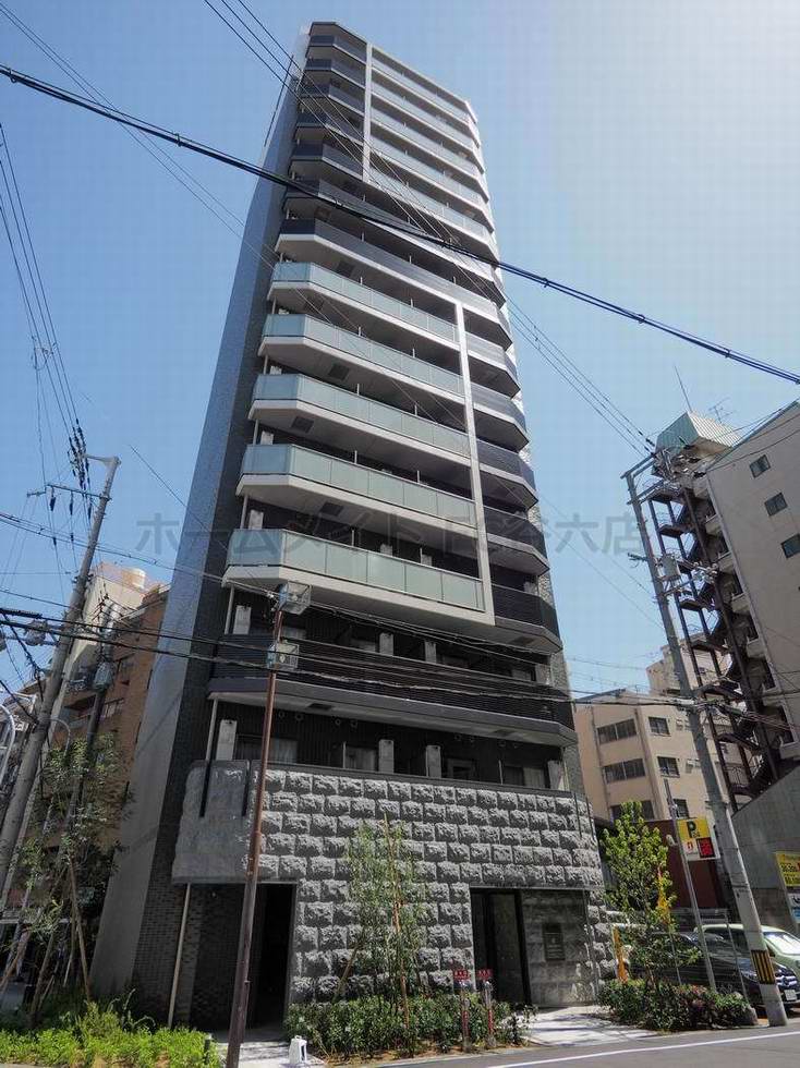 ララプレイス難波シエールの外観