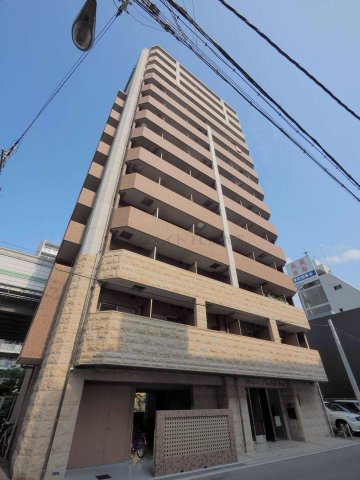 プレサンス心斎橋ルティアの外観