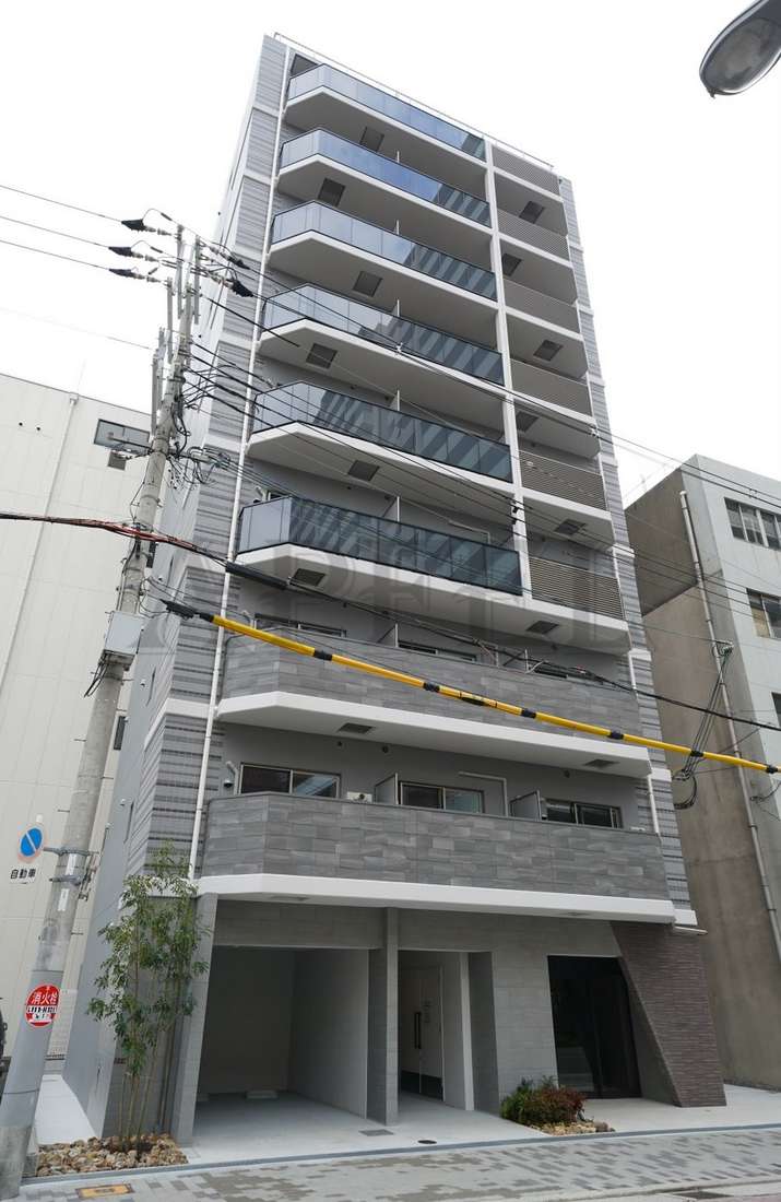 シーズンフラッツ新町