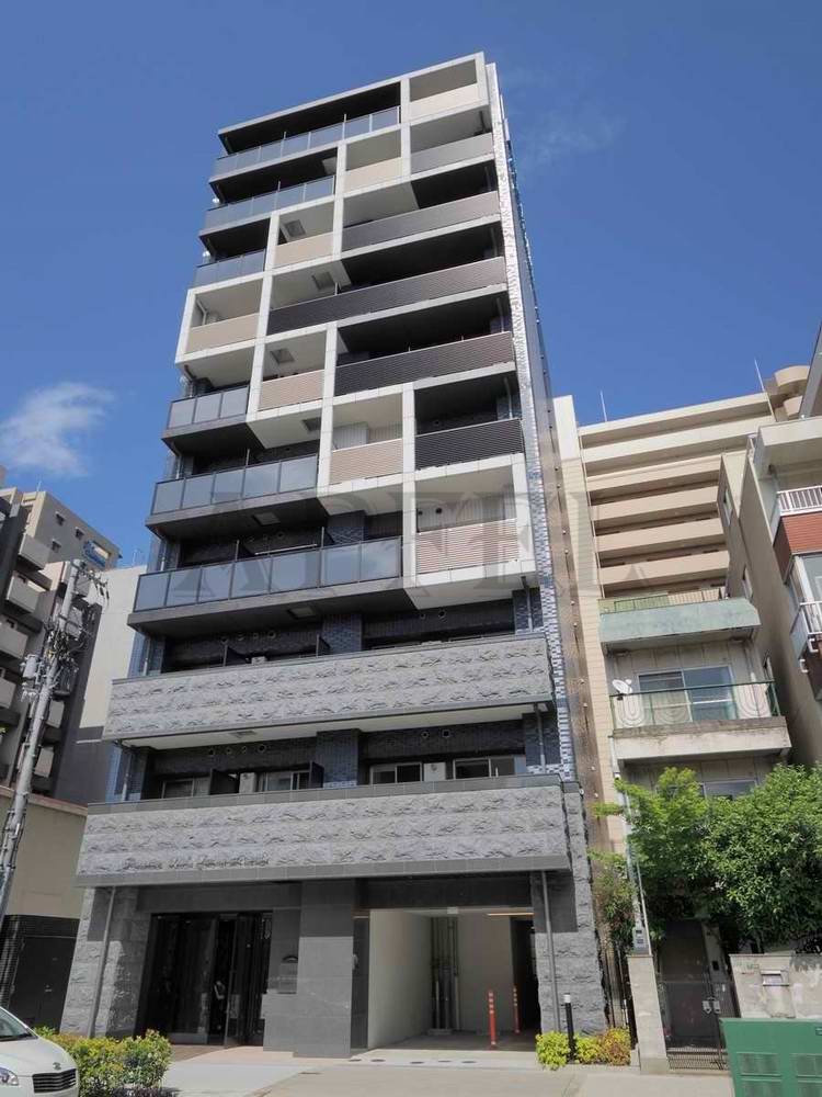 プレサンス大阪天満リバーシアの外観