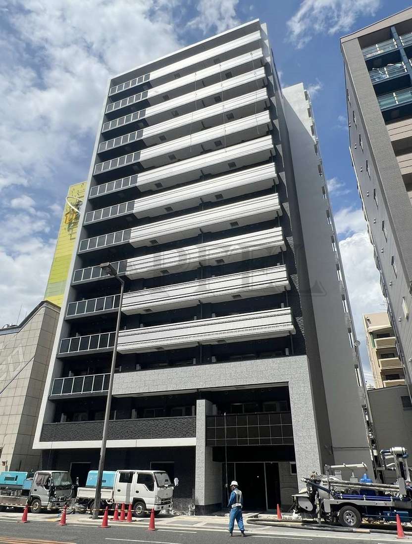 プレサンス大国町アドロッソの外観