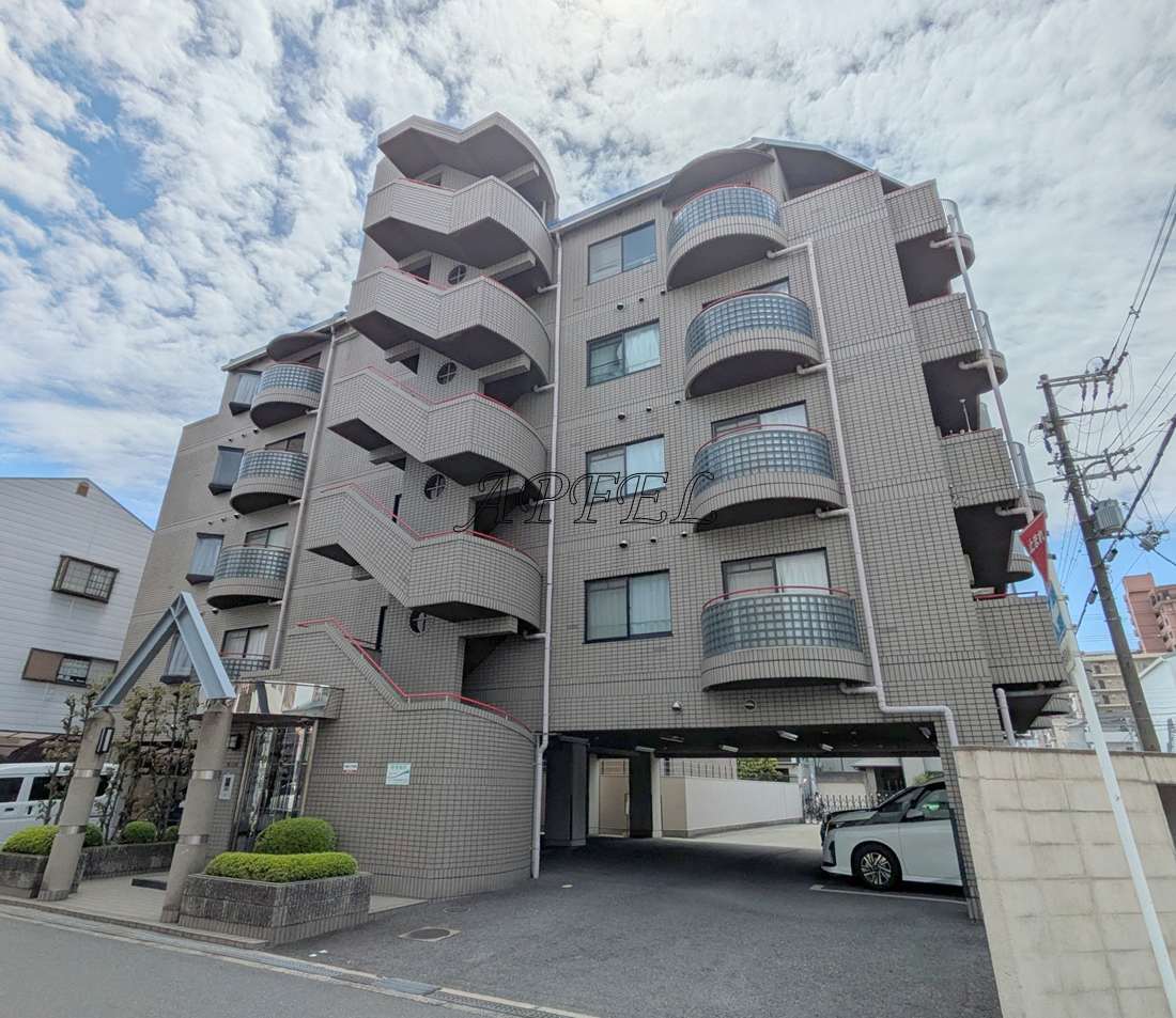 グレースすわの外観