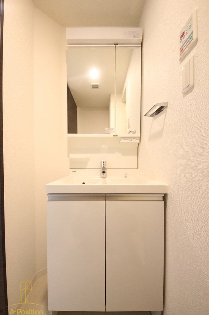 レオンコンフォート本町 