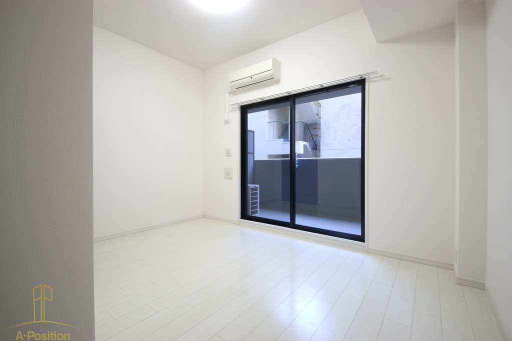 レオンコンフォート本町 