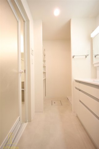 エスヴェール北梅田 