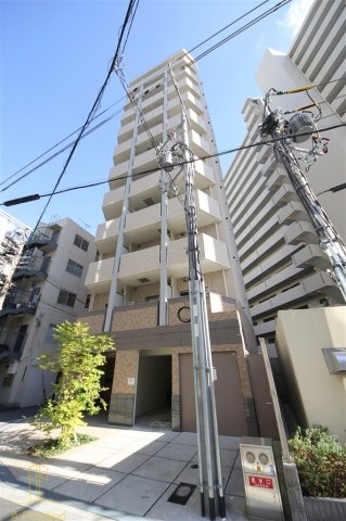 IBERIS COURT
