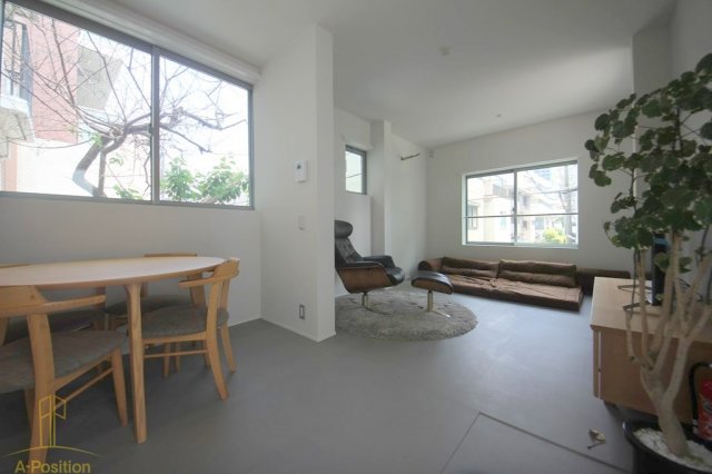 レインボーコート・青谷