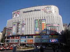 【家電製品】ヨドバシカメラマルチメディア梅田まで2014ｍ