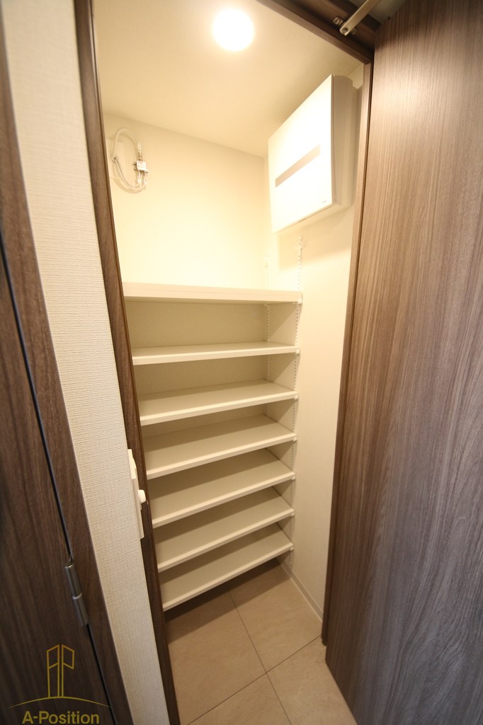 コンフォリア・リヴ本町WEST Q