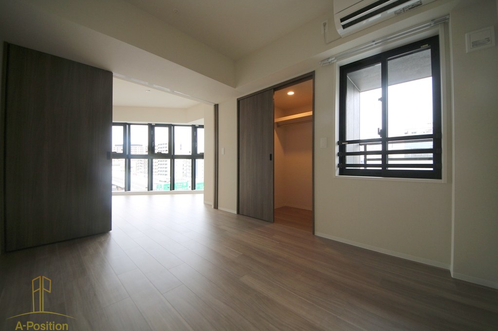 コンフォリア・リヴ本町WEST Q