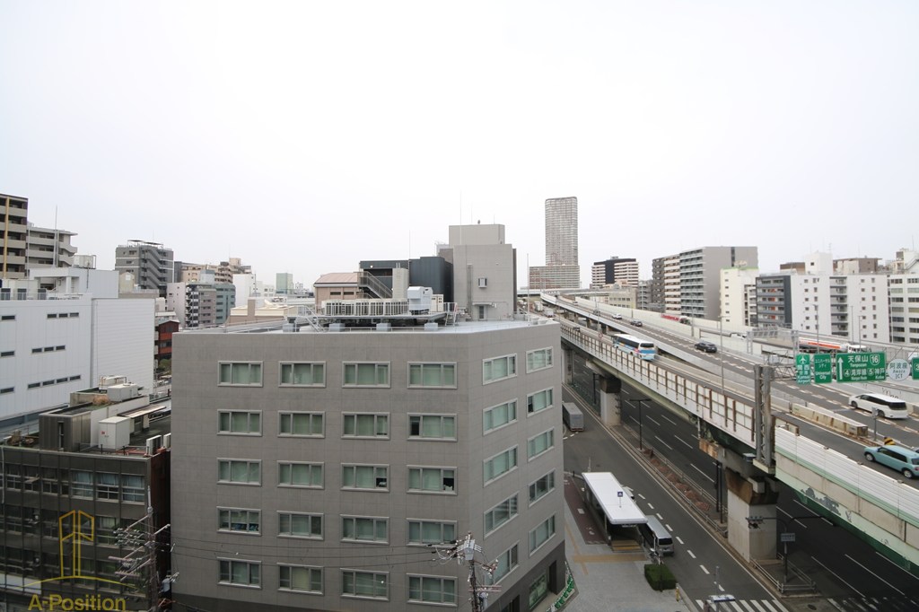 コンフォリア・リヴ本町WEST Q