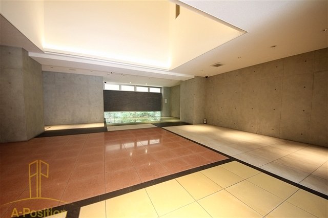 アーデン土佐堀