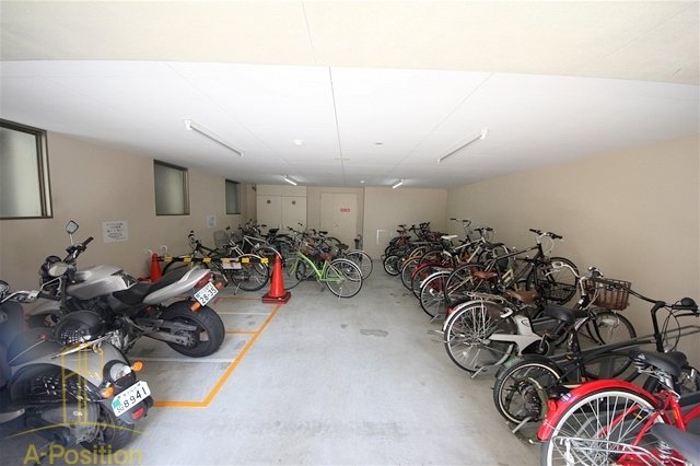 アーデン土佐堀