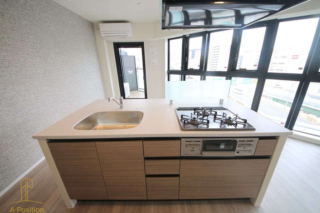 コンフォリア・リヴ本町WEST Q